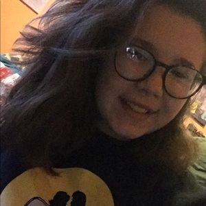 Meet your Posher, Chloe